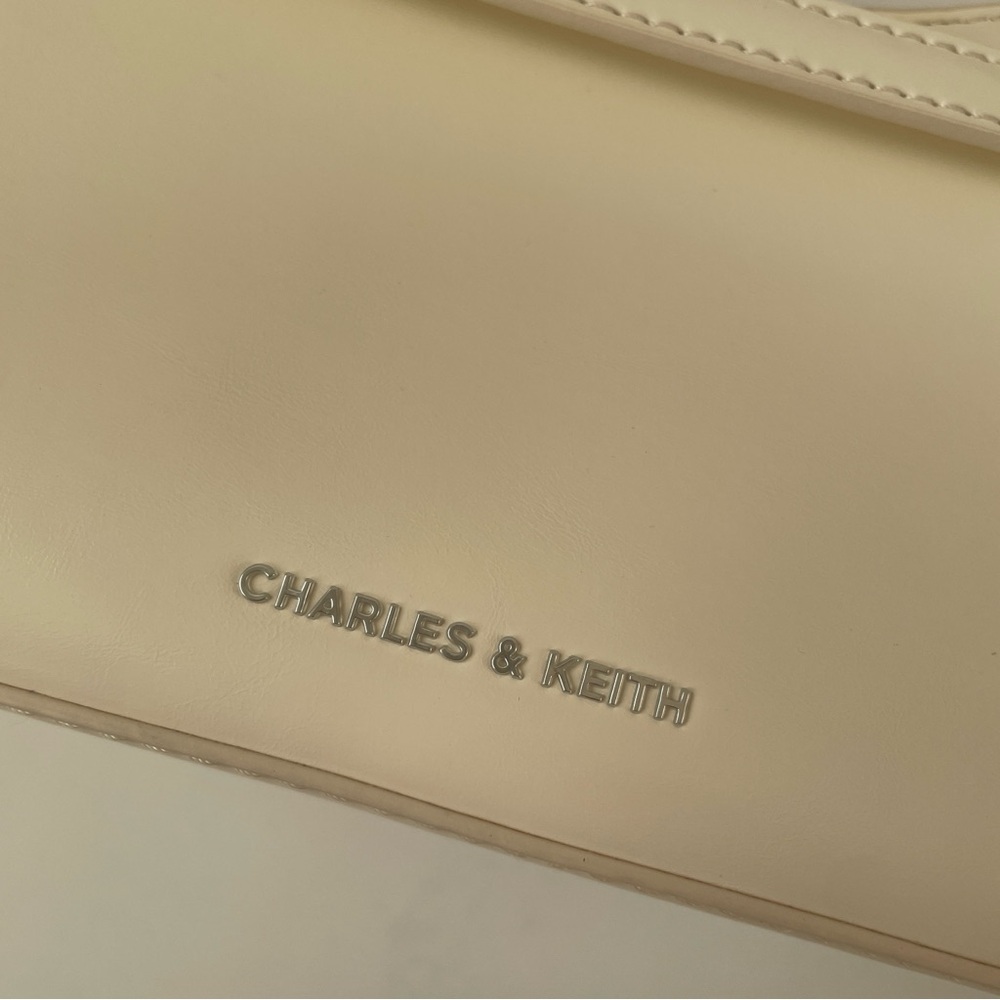 Charles & Keith Sloane Shoulder Bag in Cream - Picture 8 of 16